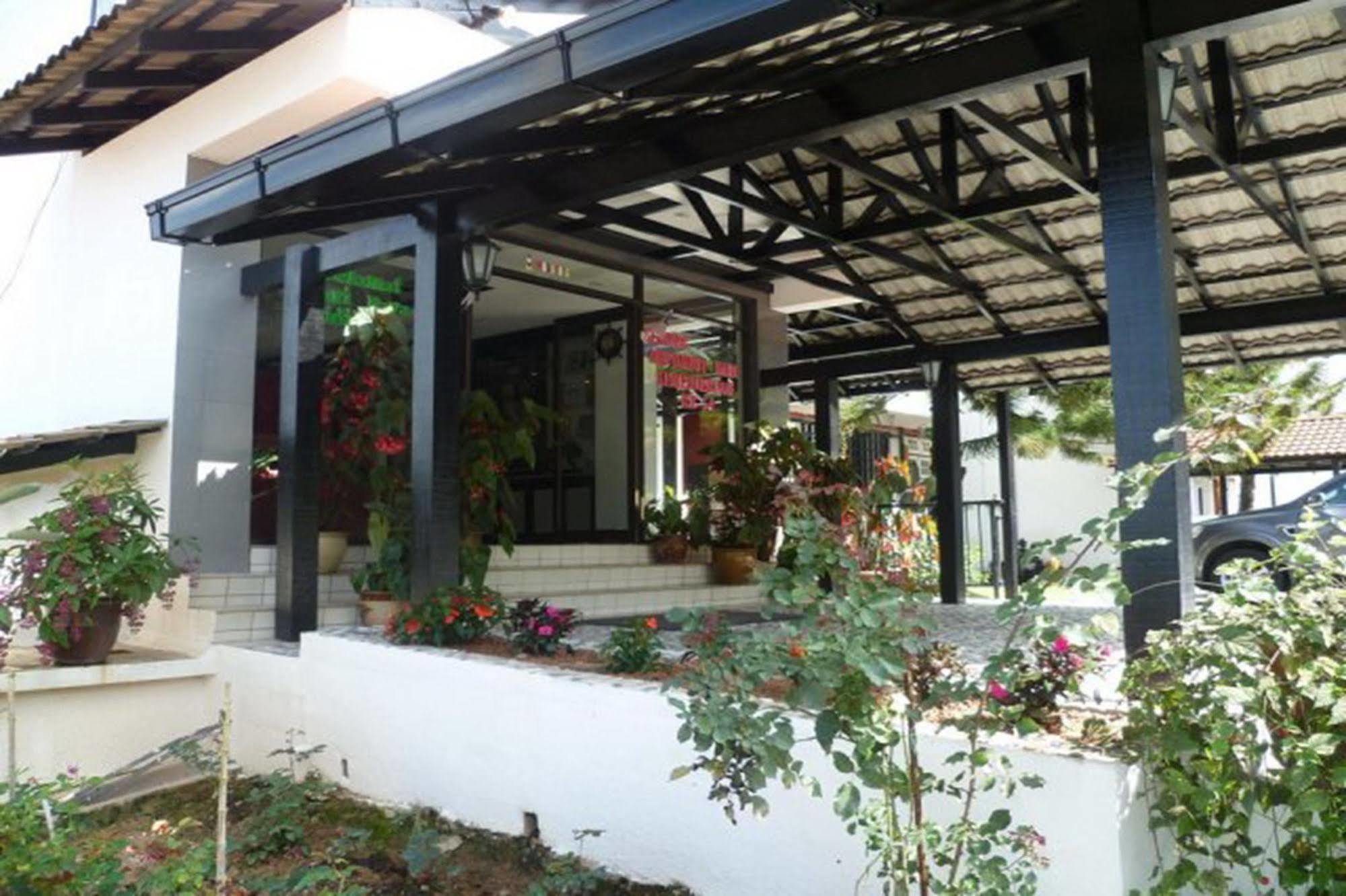 Country Lodge Resort Brinchang Ngoại thất bức ảnh