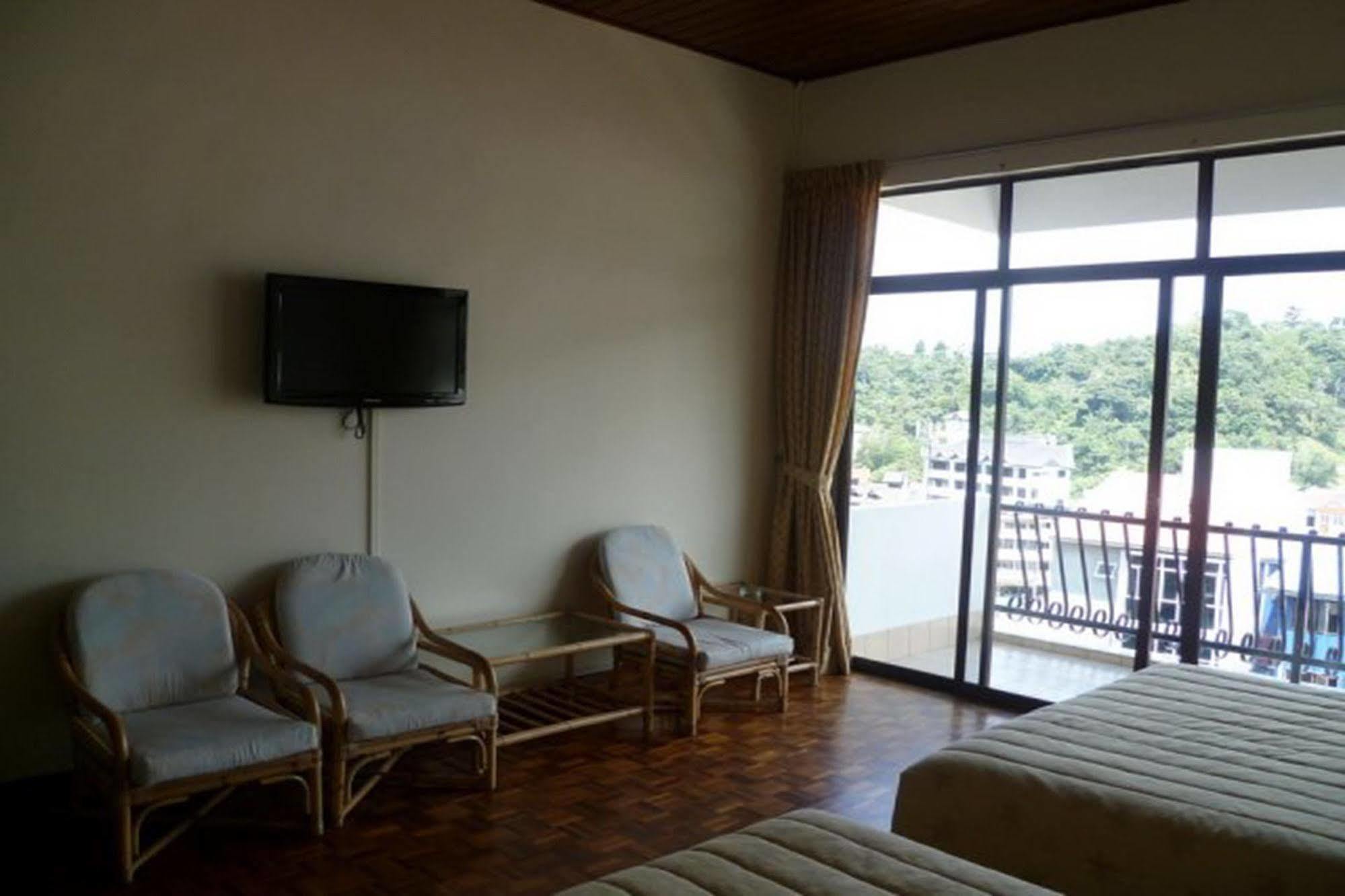 Country Lodge Resort Brinchang Ngoại thất bức ảnh